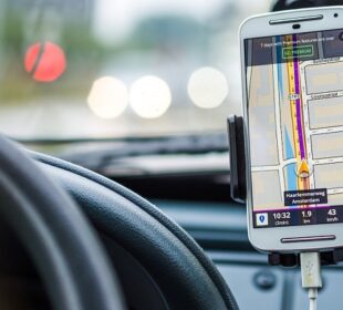 iPhone GPS Unveiled: How It Calculates Your Exact Location iPhone GPS Unveiled